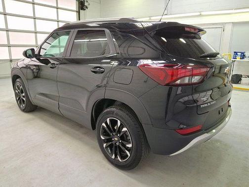 Mosaic Black Metallic 2023 Chevrolet Trailblazer LT