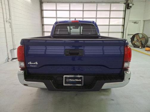 2022 Toyota Tacoma SR