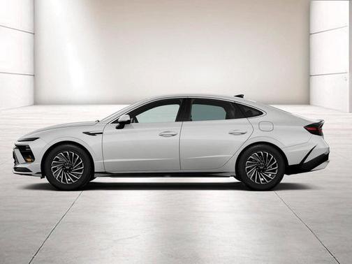 2024 Hyundai SONATA Hybrid SE