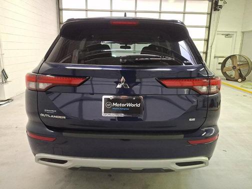 2024 Mitsubishi Outlander SE