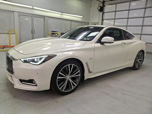 2018 INFINITI Q60 3.0T LUXE