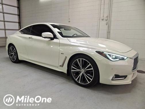 2018 INFINITI Q60 3.0T LUXE