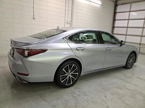 2023 Lexus ES 350 Base