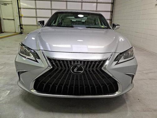 2023 Lexus ES 350 Base