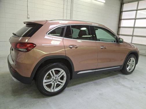 2021 Mercedes-Benz GLA 250 Base 4MATIC