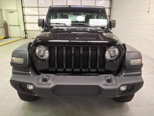 2022 Jeep Wrangler Sport