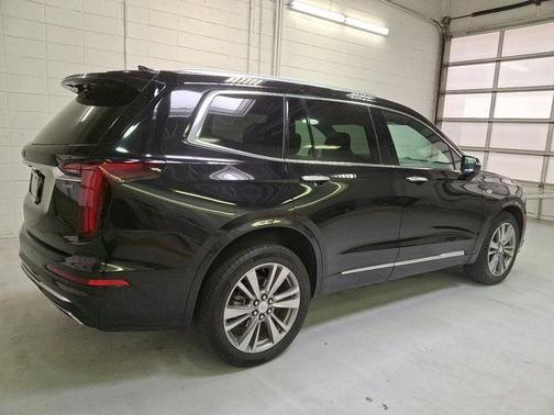 2022 Cadillac XT6 Premium Luxury AWD