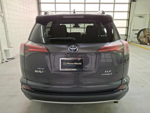 2017 Toyota RAV4 Hybrid XLE