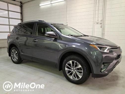 2017 Toyota RAV4 Hybrid XLE