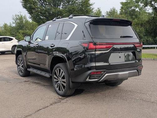 2025 Lexus LX 700h 700h Luxury