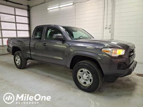 2017 Toyota Tacoma SR