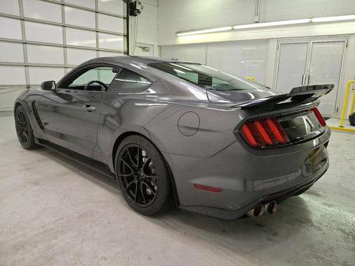2019 Ford Shelby GT350 Base