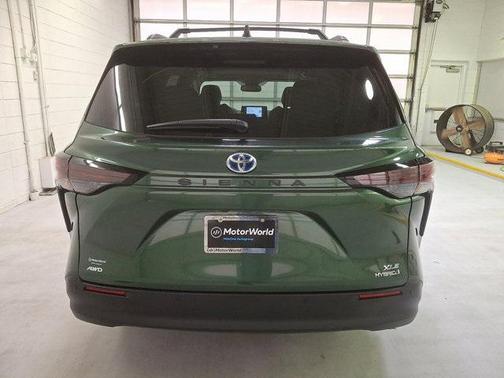 2024 Toyota Sienna XLE 7 Passenger