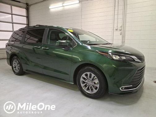 2024 Toyota Sienna XLE 7 Passenger