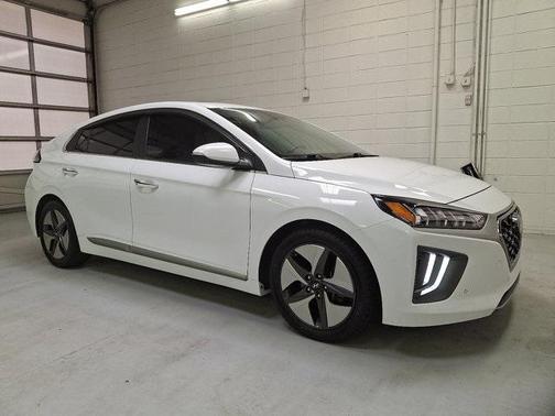 2022 Hyundai IONIQ Hybrid Limited