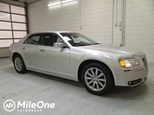 2011 Chrysler 300 Limited