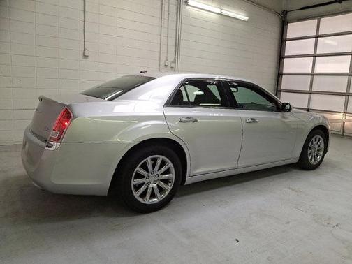2011 Chrysler 300 Limited