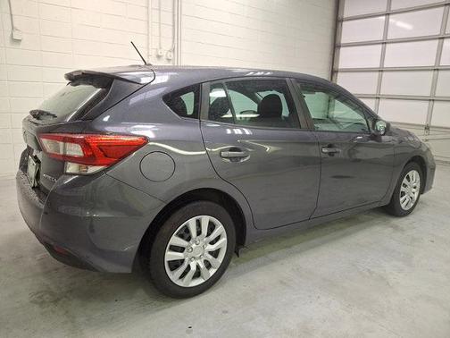 2019 Subaru Impreza 2.0i