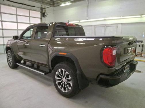2023 GMC Canyon Denali
