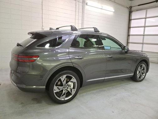 2025 Genesis Electrified GV70 Advanced