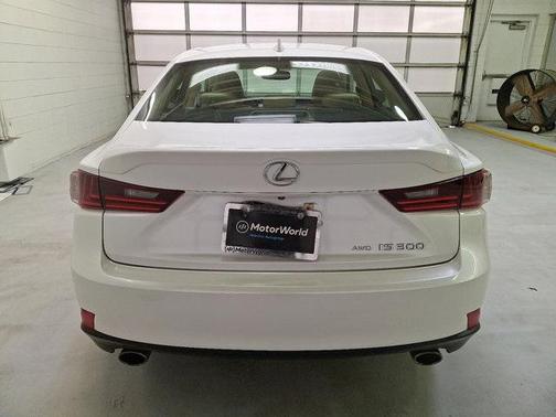 2016 Lexus IS 300 Base