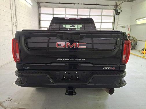Onyx Black 2023 GMC Sierra 2500 AT4