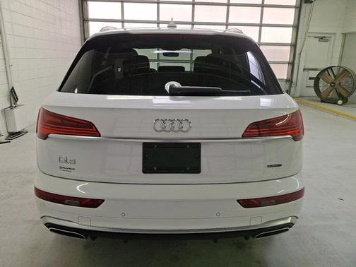 2022 Audi Q5 45 S line Premium