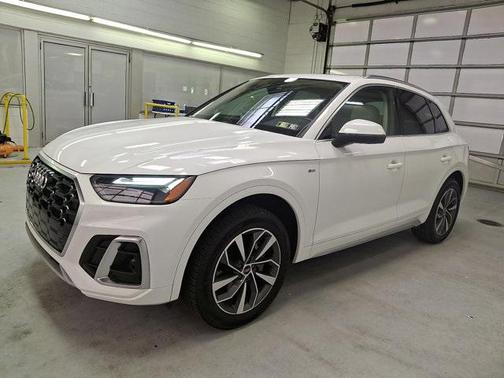 2022 Audi Q5 45 S line Premium