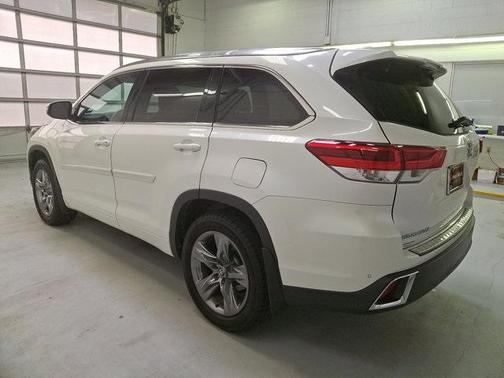 2019 Toyota Highlander Limited Platinum
