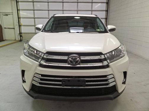 2019 Toyota Highlander Limited Platinum