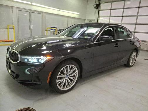 2024 BMW 330e Base