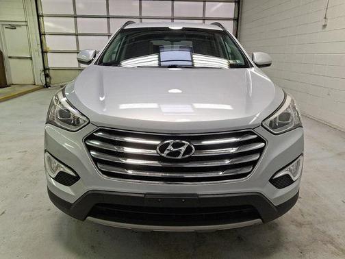 2016 Hyundai SANTA FE SE