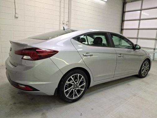 2020 Hyundai ELANTRA Limited