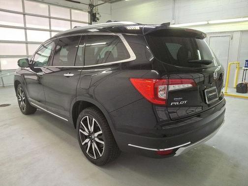 2019 Honda Pilot Touring 8-Passenger
