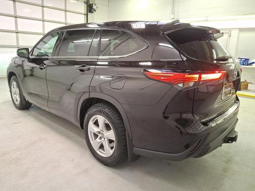 2021 Toyota Highlander L
