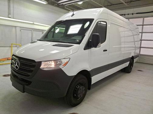 2024 Mercedes-Benz Sprinter 4500 Extended Cargo Van 170 in. WB