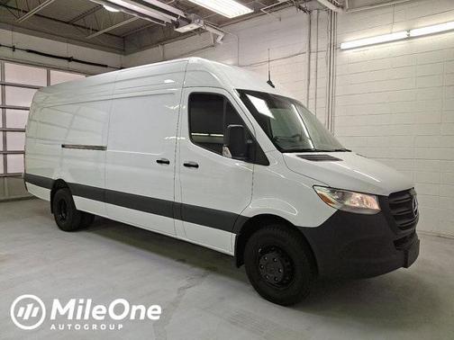 2024 Mercedes-Benz Sprinter 4500 Extended Cargo Van 170 in. WB
