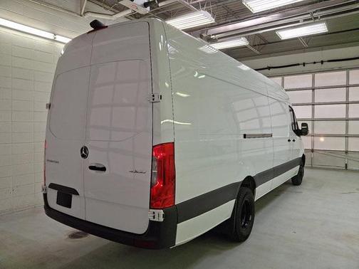 2024 Mercedes-Benz Sprinter 4500 Extended Cargo Van 170 in. WB