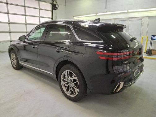 2024 Genesis GV70 2.5T