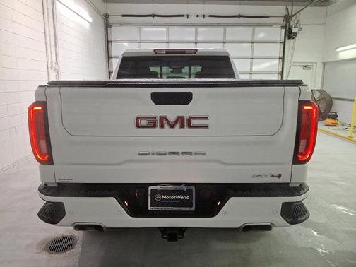 2022 GMC Sierra 1500 AT4