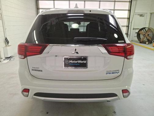 2018 Mitsubishi Outlander PHEV SEL