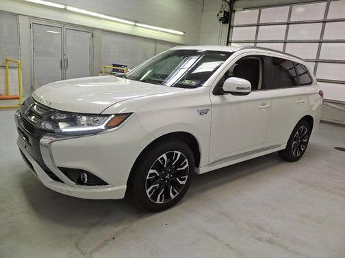 2018 Mitsubishi Outlander PHEV SEL