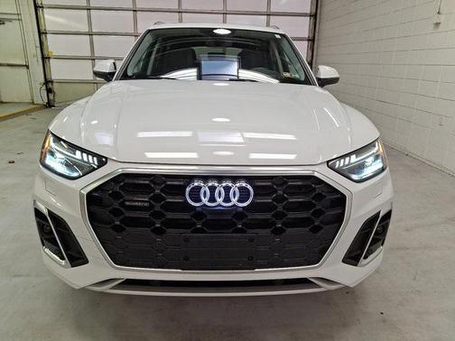 2023 Audi Q5 45 S line Prestige