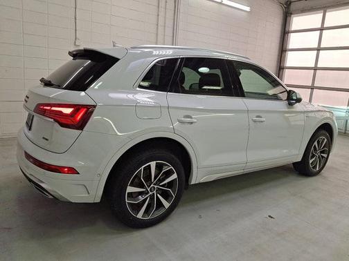 2023 Audi Q5 45 S line Prestige