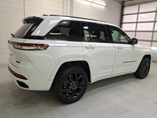 Bright White Clearcoat 2023 Jeep Grand Cherokee 4xe