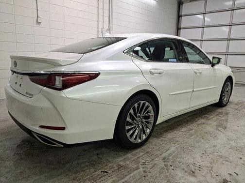 2024 Lexus ES 350 Luxury