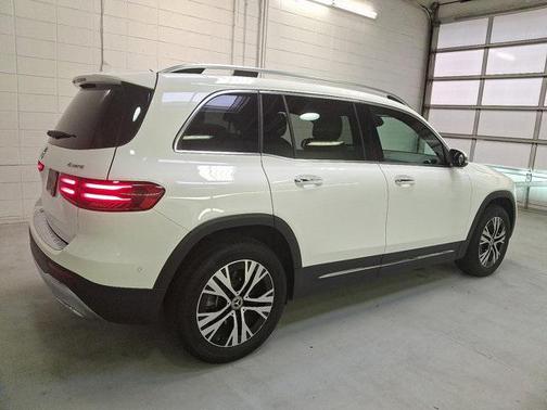 2025 Mercedes-Benz GLB 250 4MATIC