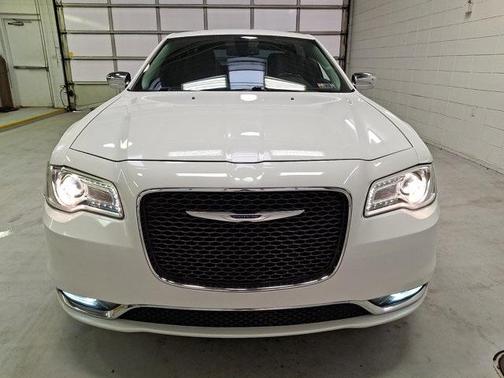 2019 Chrysler 300 Limited