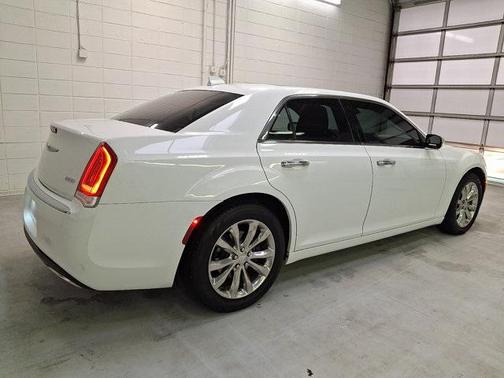 2019 Chrysler 300 Limited