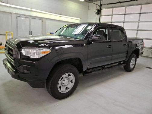 2022 Toyota Tacoma SR